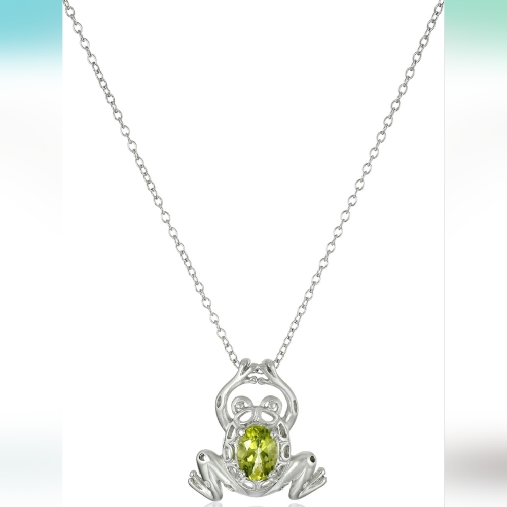 Amazon Essentials Peridot Frog Necklace